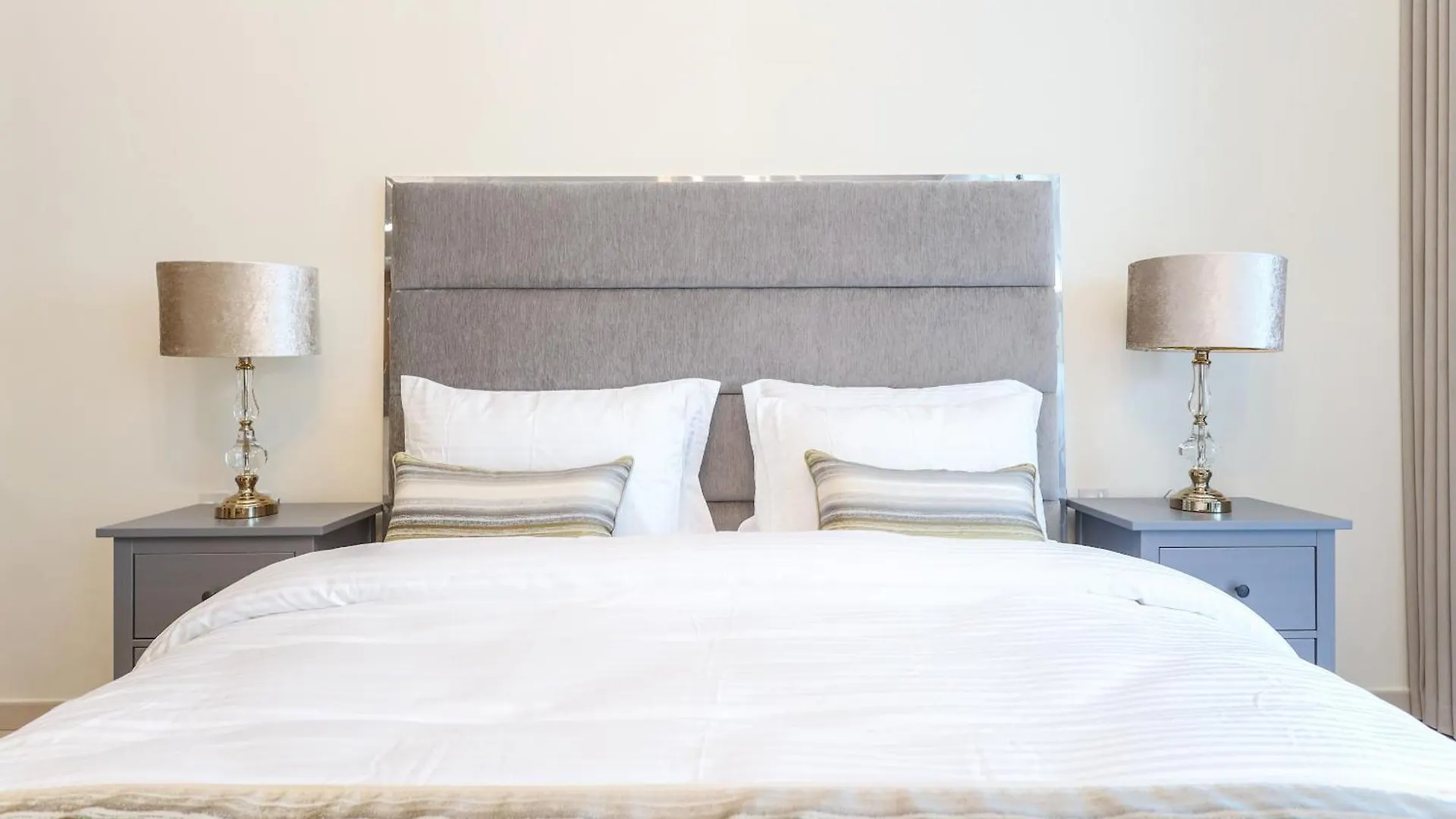 Elite Lux Holiday Homes - Modern Elegance Studio In Business Bay Dubai Apartment
