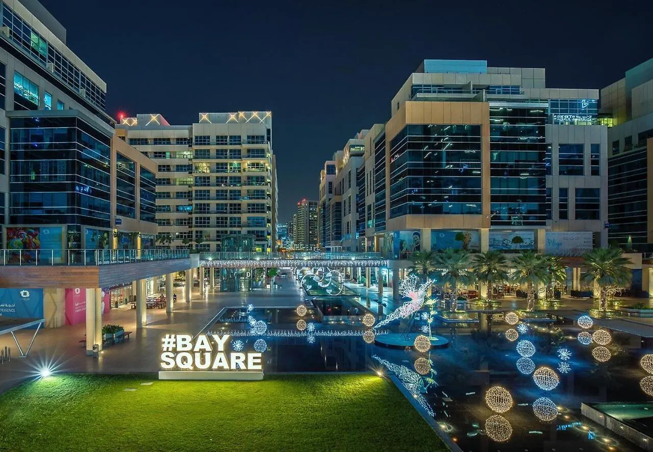 Apartamento Elite Lux Holiday Homes - Modern Elegance Studio In Business Bay Dubái