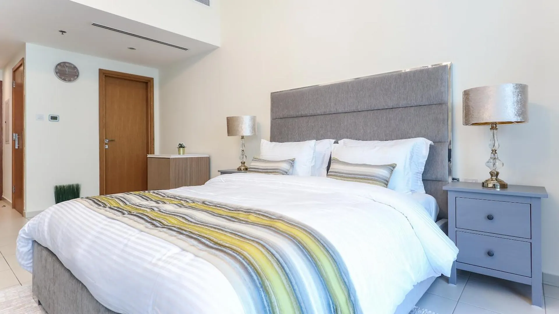 Elite Lux Holiday Homes - Modern Elegance Studio In Business Bay Dubái Apartamento